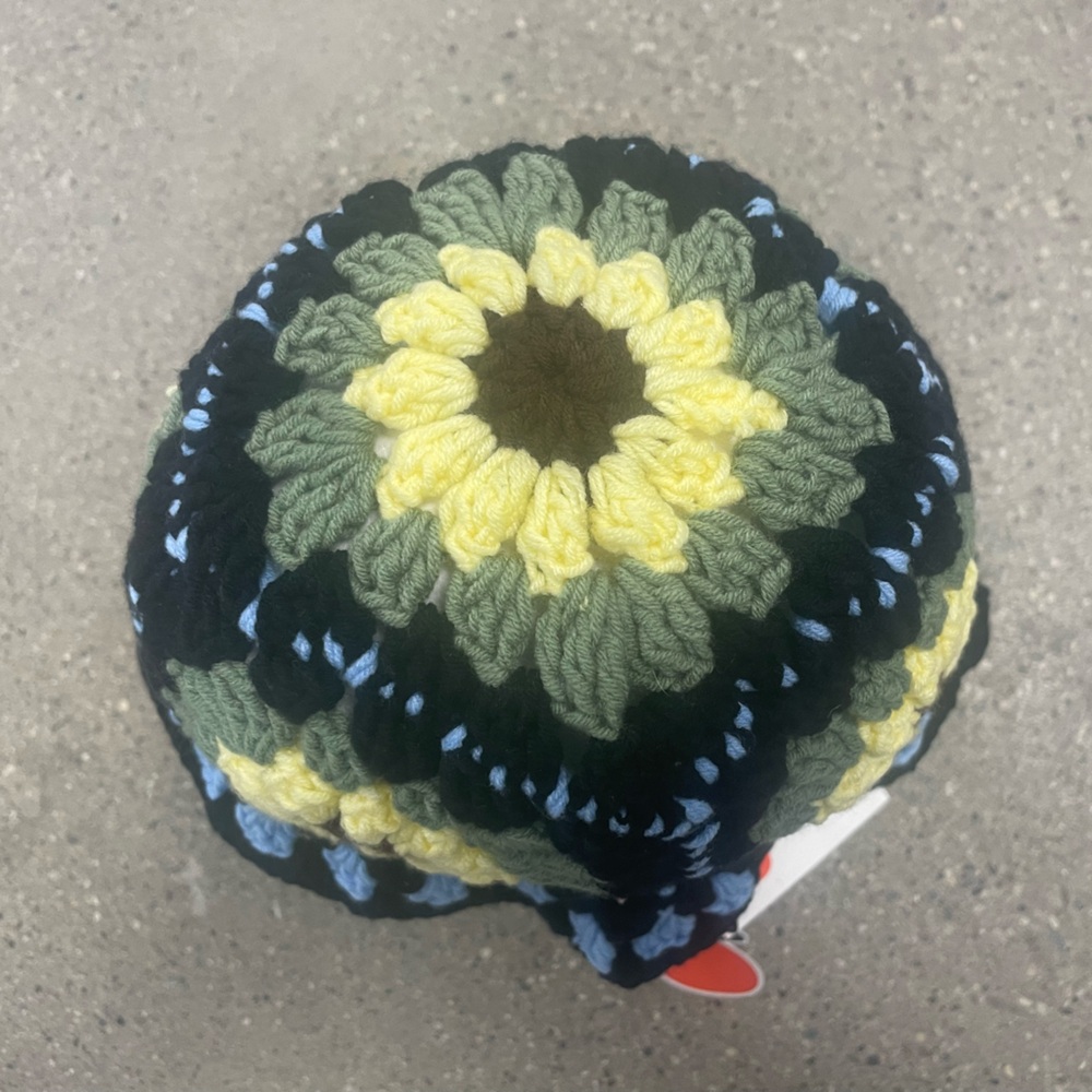 NWT Cider Crochet Sunflower Bucket Hat, stylish cap for looking cute! - Picture 10 of 14